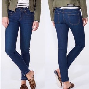 Veronica Beard Brooke 8.5” Skinny Jeans Fray